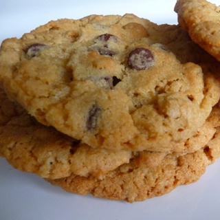 Chewy Chocolate Chip Oatmeal Cookies